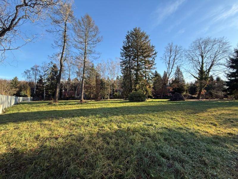 Stavební pozemek v obci Mukařov o výměře 800m2 